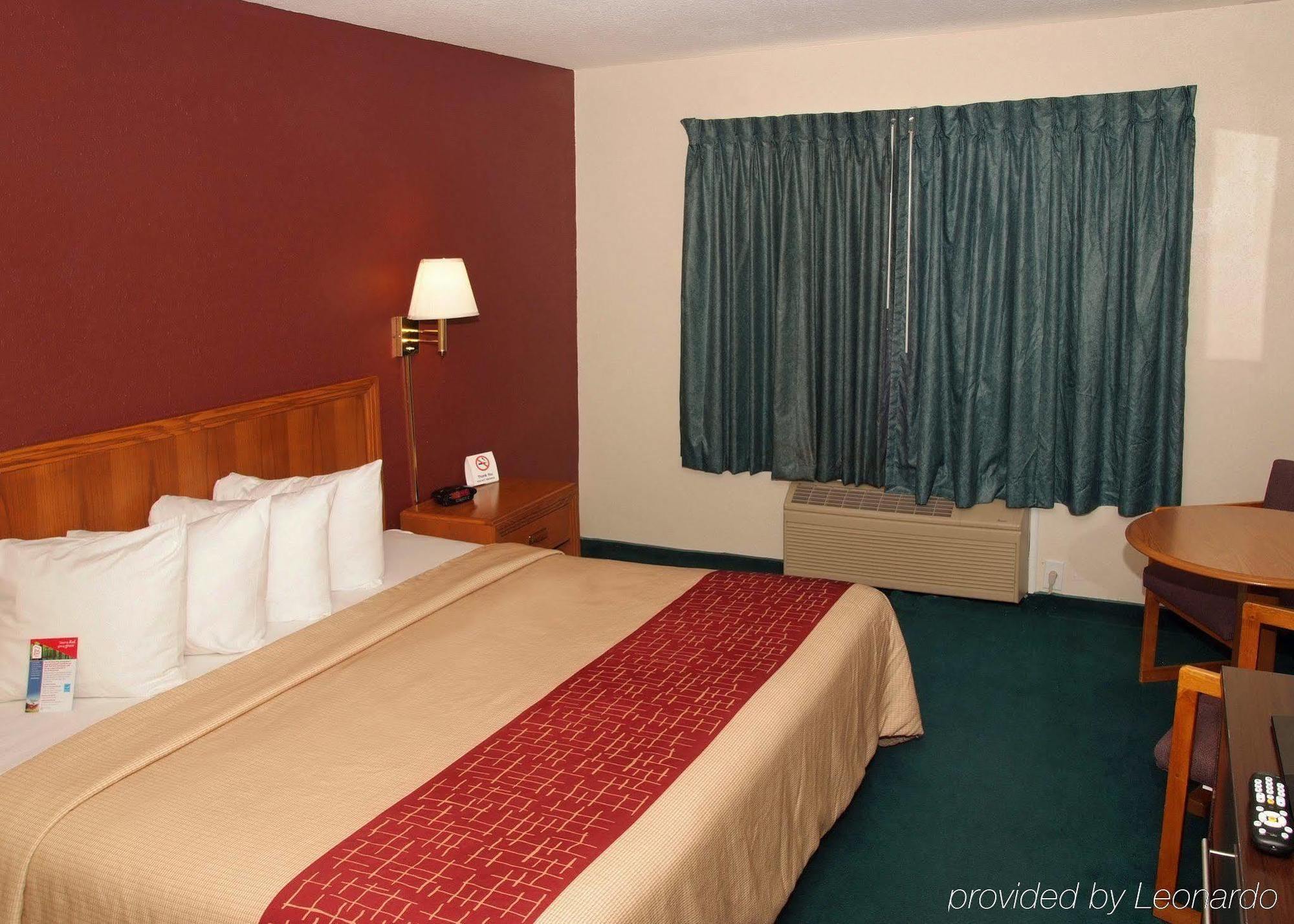 Red Roof Inn Osage Beach - Lake Of The Ozarks Exterior foto